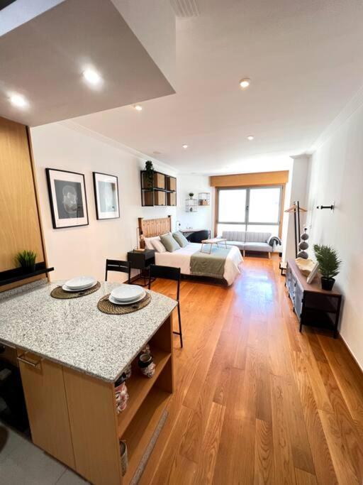 Central Suites Poli Sanz Vigo Eksteriør billede